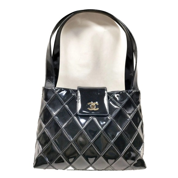 CHANEL Handbags - Chanel Vintage Quilted Patent Leather Shoulder Bag